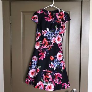 Floral Dark Blue Size 4 Vince Camuto Dress